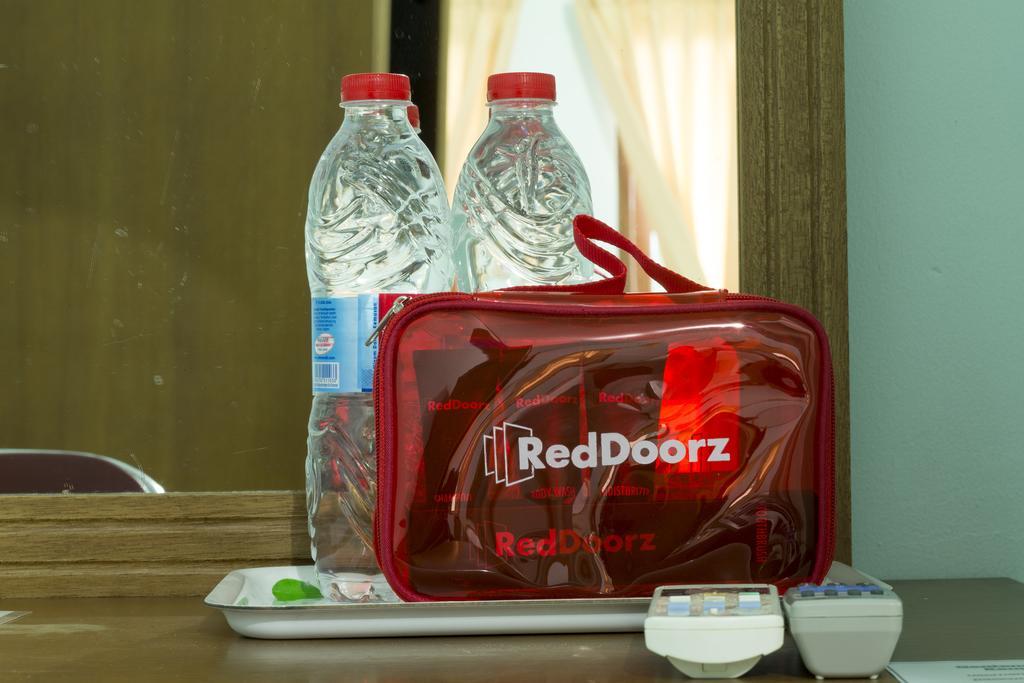 Reddoorz @ Karet Pedurenan 2 جاكرتا المظهر الخارجي الصورة