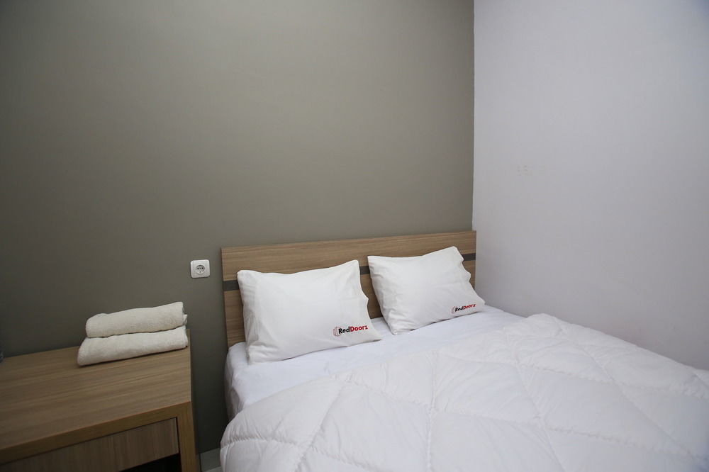 Reddoorz @ Karet Pedurenan 2 جاكرتا المظهر الخارجي الصورة